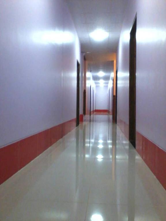 Aung Tha Pyay Hotel 3 Rangum Quarto foto