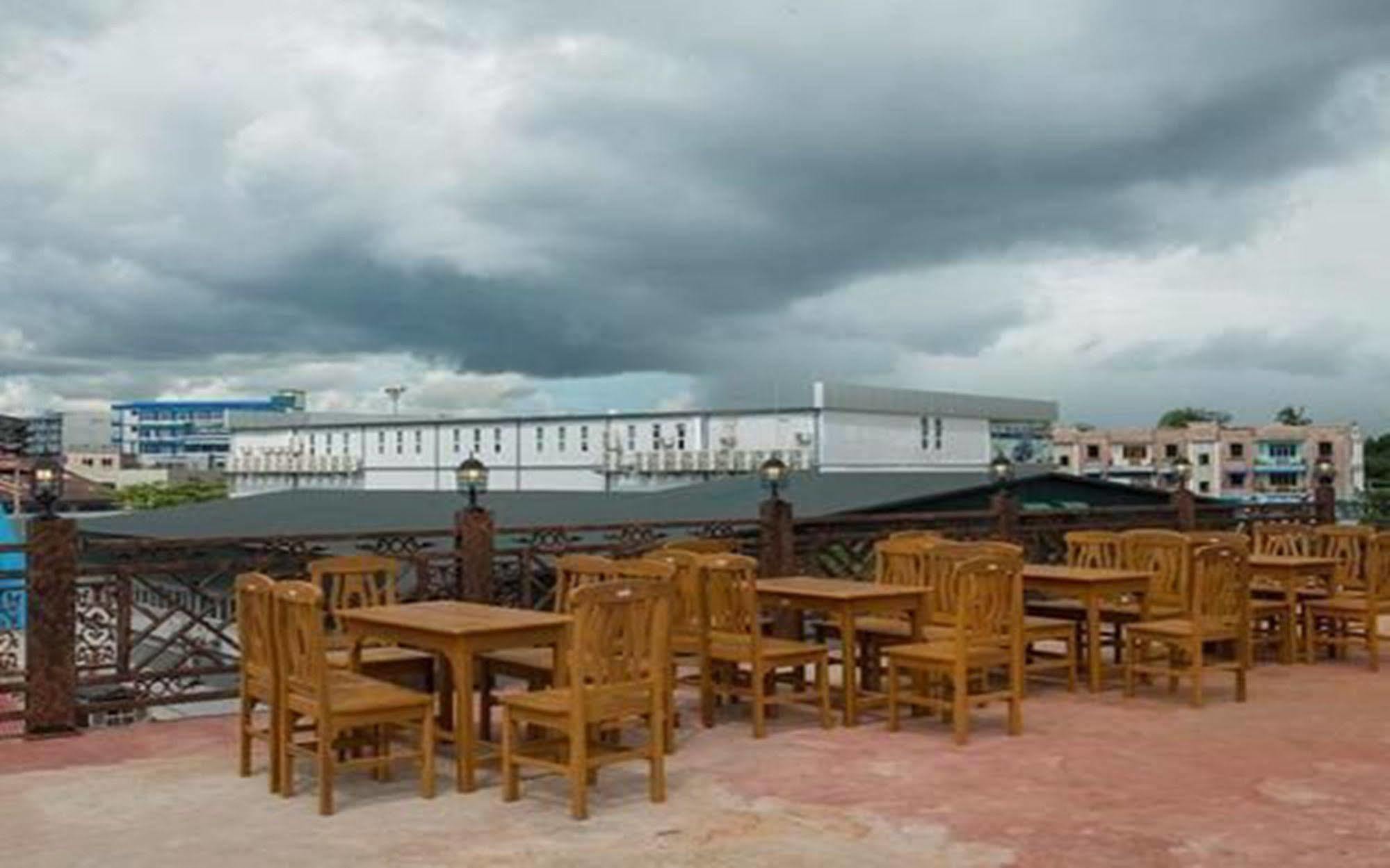 Aung Tha Pyay Hotel 3 Rangum Exterior foto